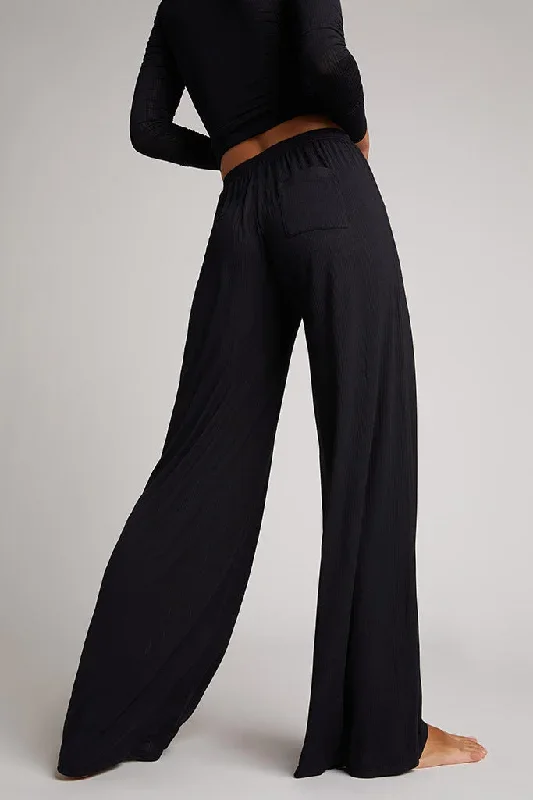 black-whipped-track-pant