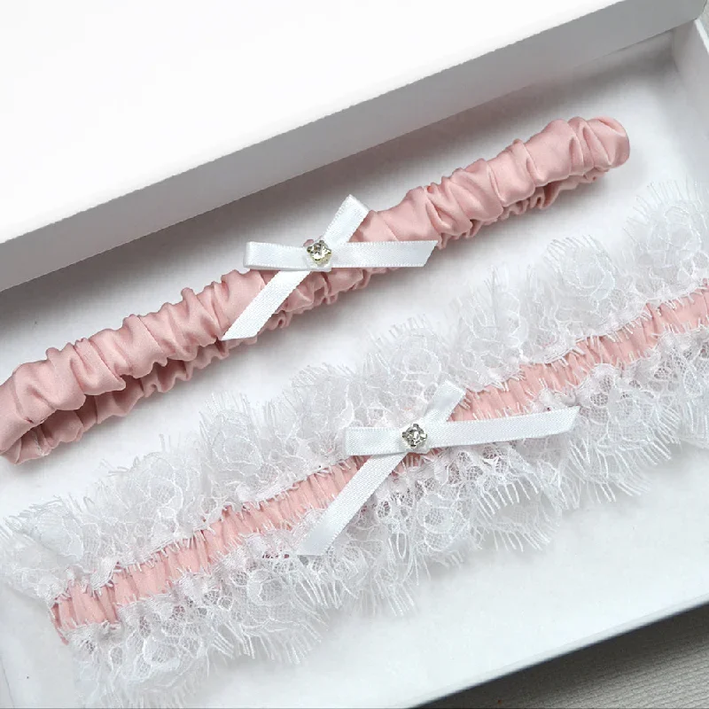 edie-powder-pink-chantilly-lace-satin-wedding-garter-set-15-colours