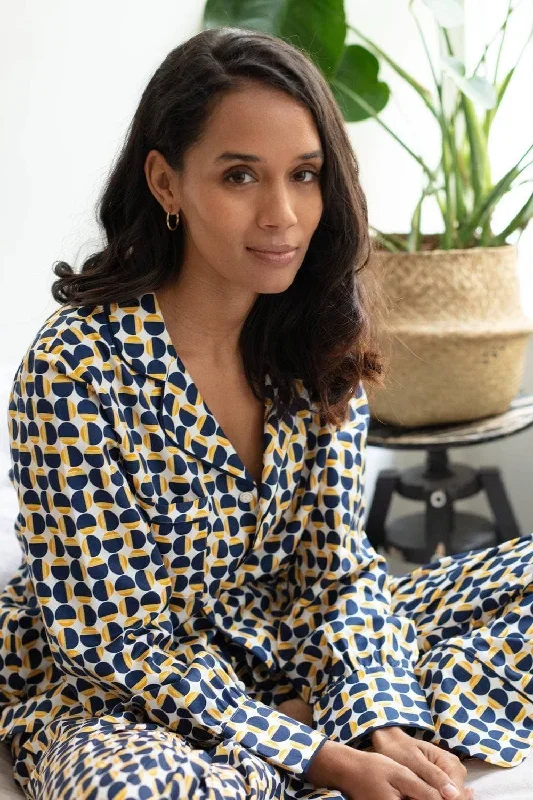 fable-eve-geometric-print-pyjama-set