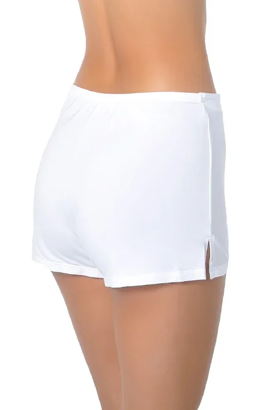 huit-adele-short-white