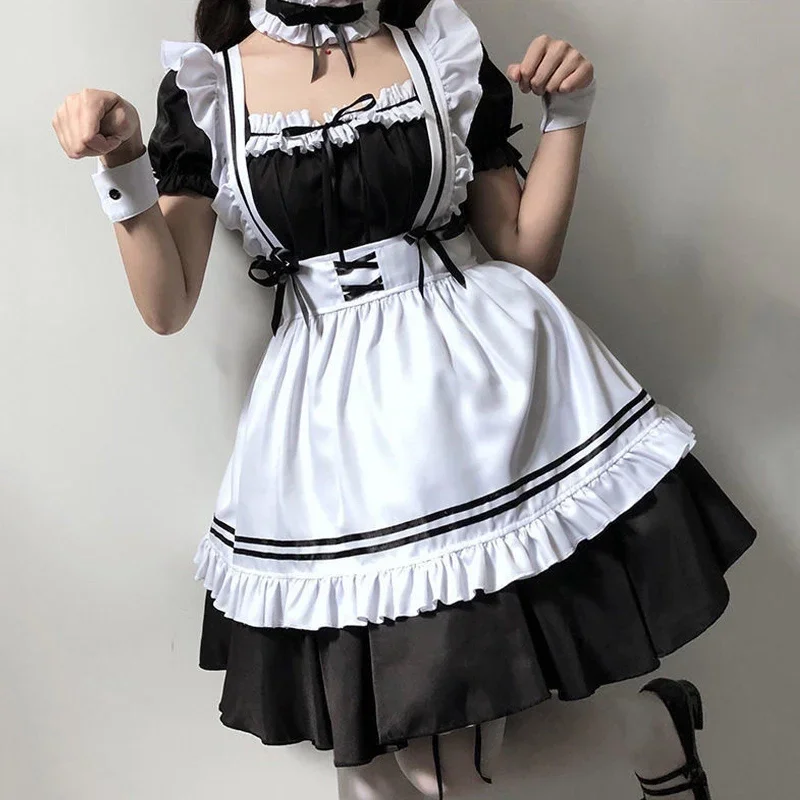 maid-outfit