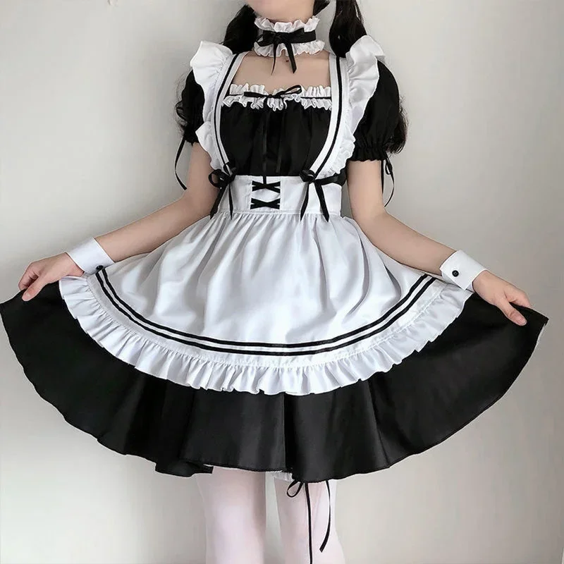 maid-outfit