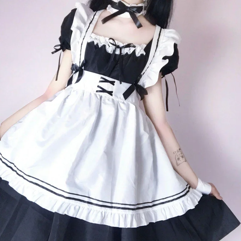 maid-outfit