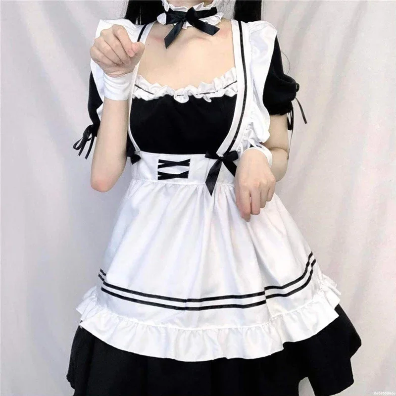 maid-outfit