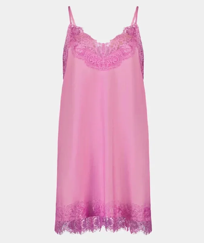 pleasure-state-eve-chemise-cyclamen