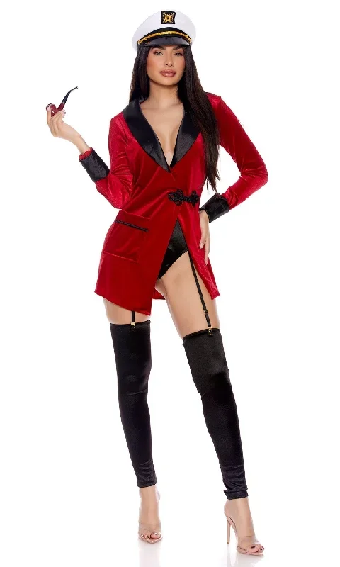 sexy-hugh-hefner-smoking-jacket-halloween-costume